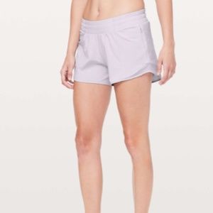 Lululemon Hotty Hot Short II *Long 4” Size 8